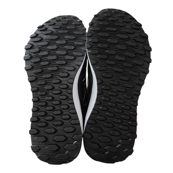 New Balance Fresh Foam 650 Youth 1.5 Wide Black Bungee Lace And Strap - Picture 4 of 4